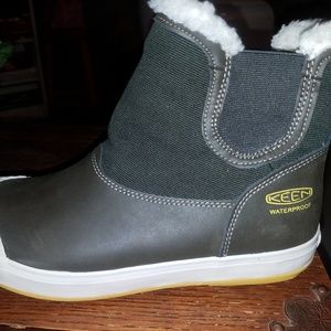 Keen waterproof Boots